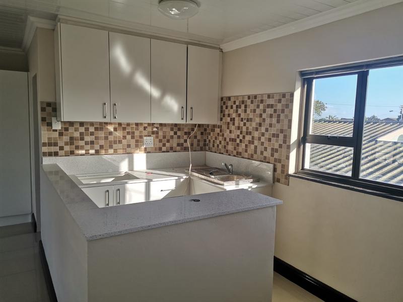 To Let 1 Bedroom Property for Rent in Goodwood Central Western Cape